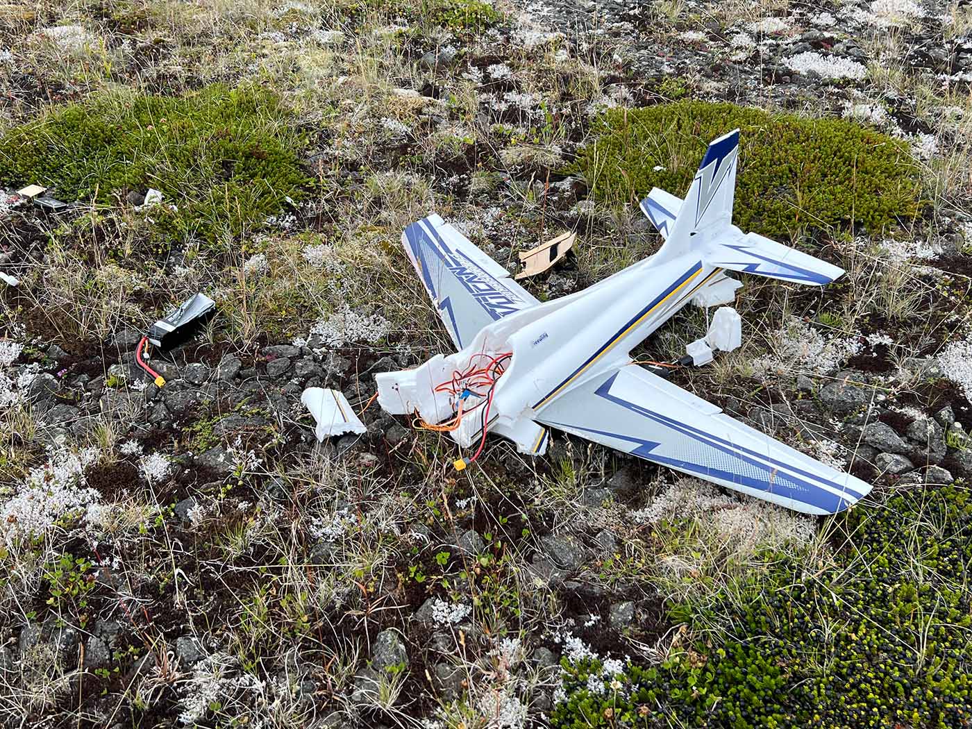 Þessi afrekaði það að brotlenda tvö flug í röð, hér sést sú seinni, ekki var um frekari flugafrek að ræða af hennar hálfu þessa helgina.