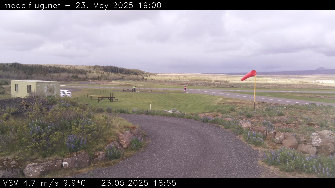 Arnarvöllur 23.05.2025 Gústi og Gunni.jpg
